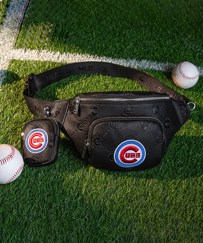 MLBChicagoCubsBeltBag_2.webp