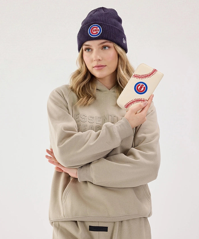MLB Chicago Cubs Zip Wallet Baseball Stitch Detail