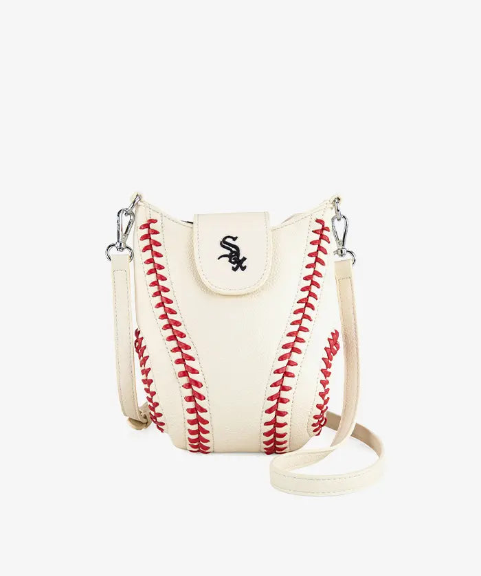 MLBChicagoWhiteSoxCrossbodyBagWithBaseballSeam_1.webp