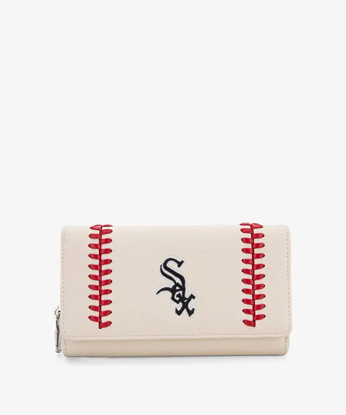 MLBChicagoWhiteSoxWristletWallet_1.webp