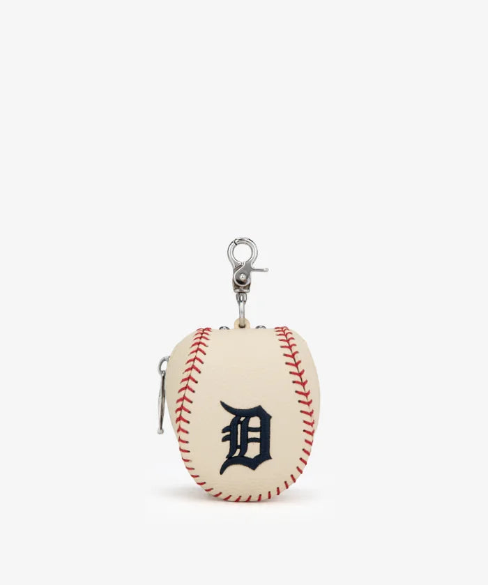 MLBDetroitTigersKeychainPouch_1.webp