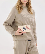 MLB Detroit Tigers Zip Wallet Baseball Stitch Detail