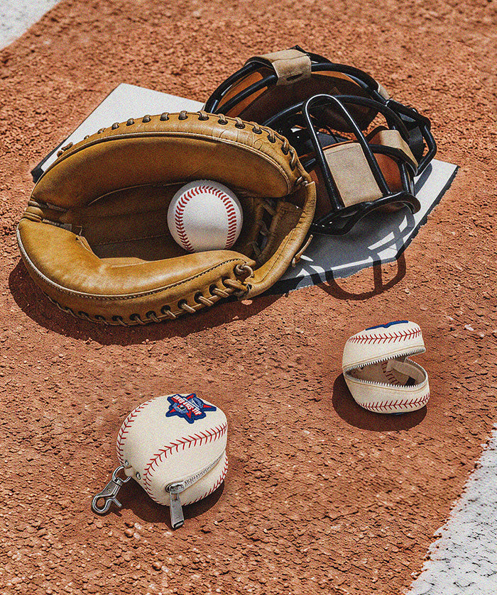 MLB Los Angeles Dodgers Keychain Pouch 2025 World Series Champions Edition