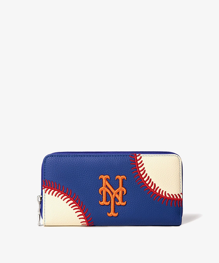 MLBNewYorkMetsZipWalletBaseballStitchDetail_1.webp