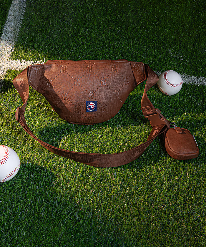 MLB New York Yankees Fanny Pack