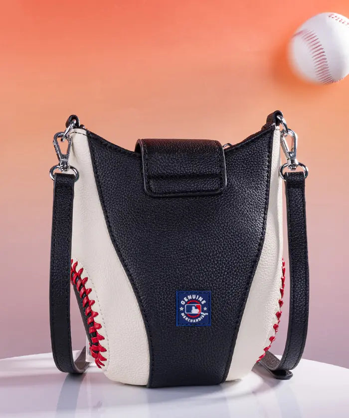 MLB New York Yankees Crossbody Bag With Baseball Seam