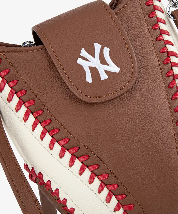 MLB New York Yankees Crossbody Bag With Baseball Seam