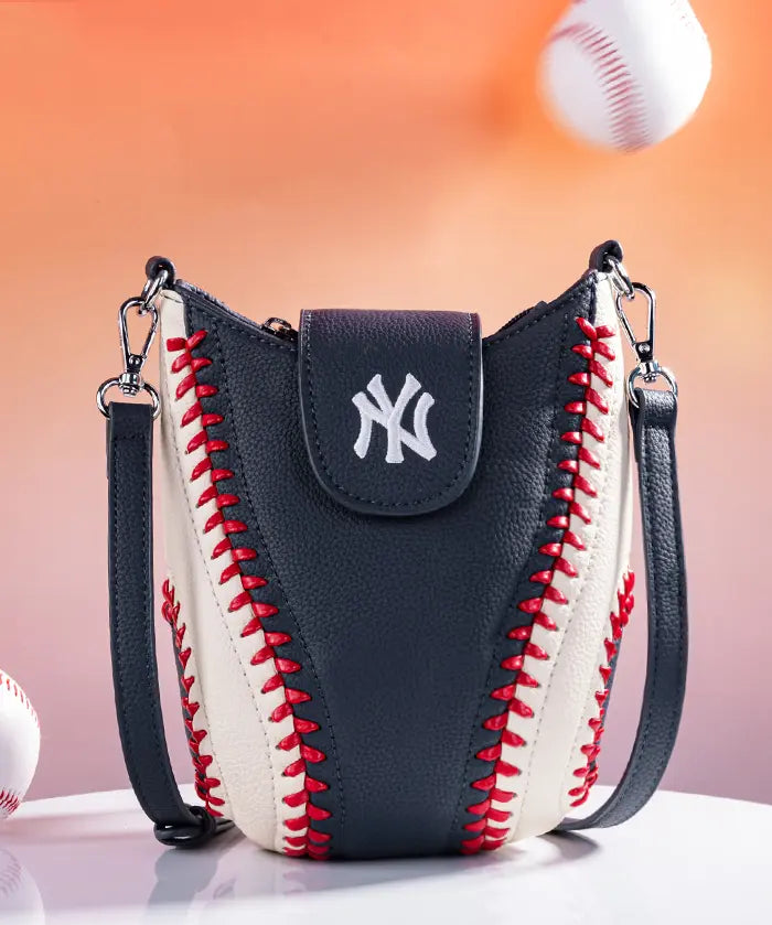 MLB New York Yankees Crossbody Bag With Baseball Seam