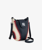 MLB New York Yankees Crossbody Bag With Baseball Seam
