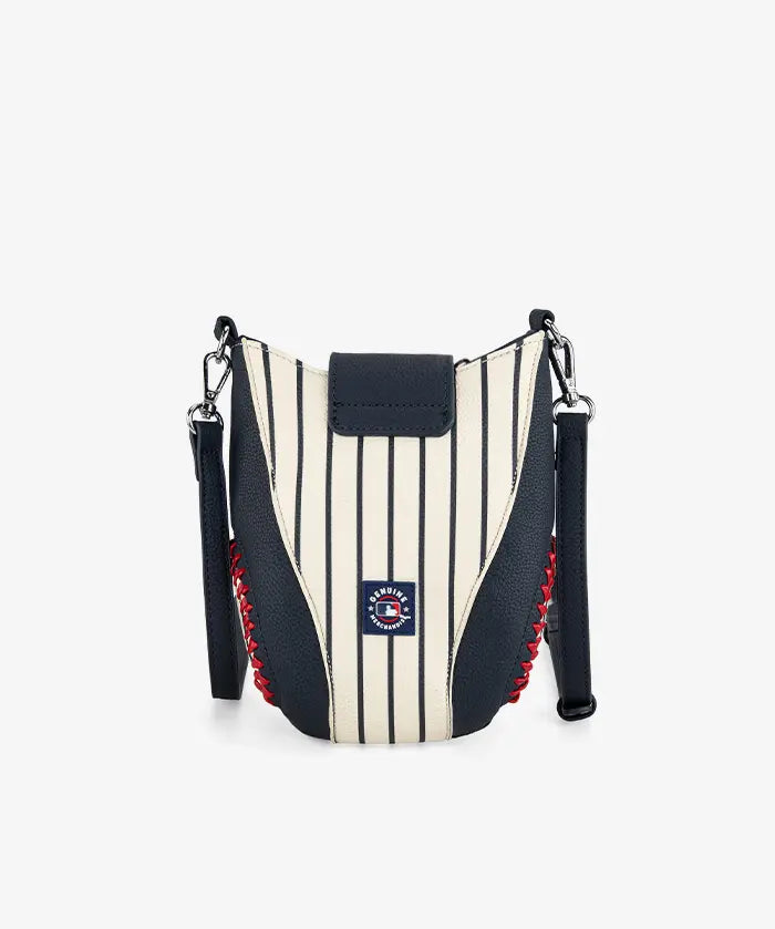 MLB New York Yankees Crossbody Bag With Baseball Seam