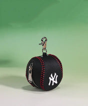 MLB New York Yankees Keychain Pouch