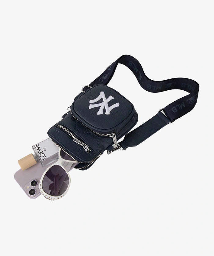 MLB New York Yankees Mini Crossbody Purse