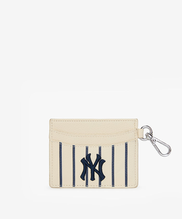 MLB New York Yankees Catcher’s Mitt Wristlet Set
