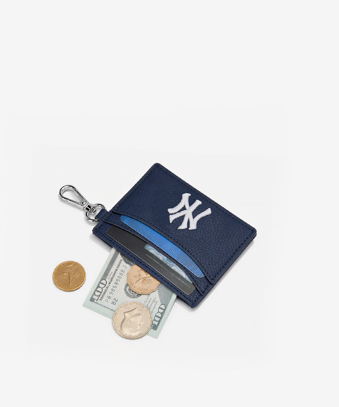 MLB New York Yankees Catcher’s Mitt Wristlet Set