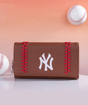 MLB New York Yankees Wristlet Wallet
