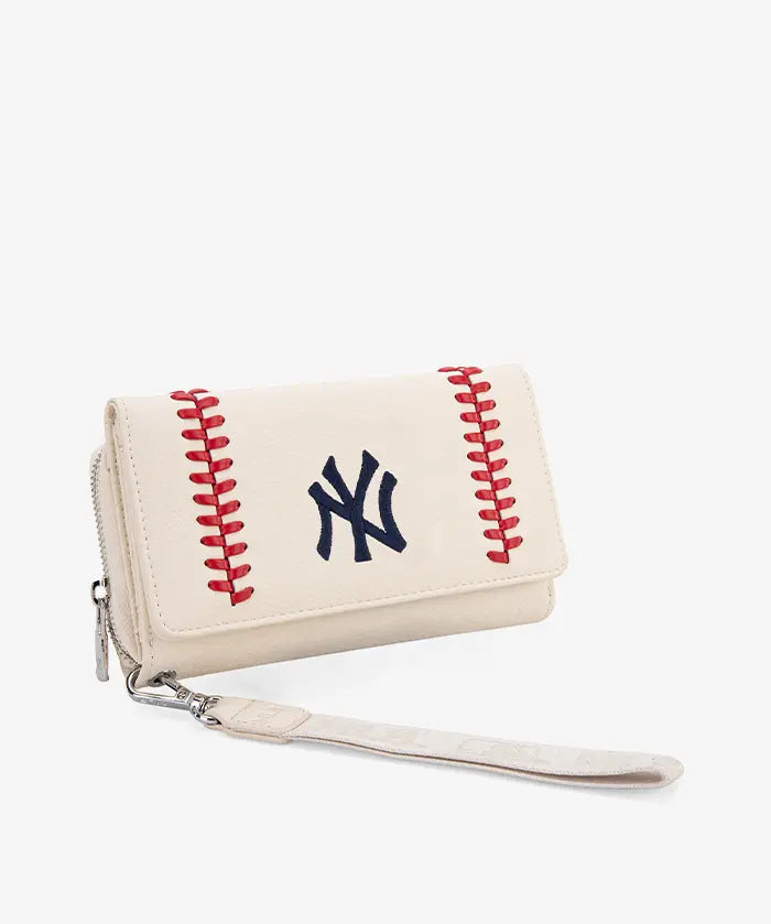 MLBNewYorkYankeesWristletWallet_19.webp