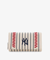 MLB New York Yankees Wristlet Wallet