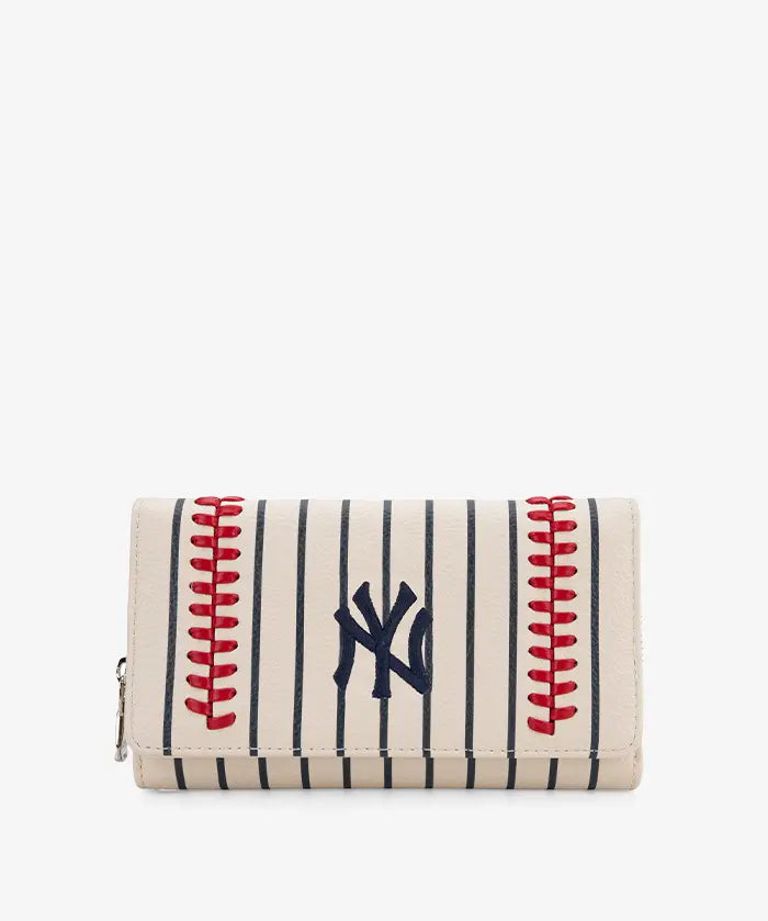 MLBNewYorkYankeesWristletWallet_20.webp