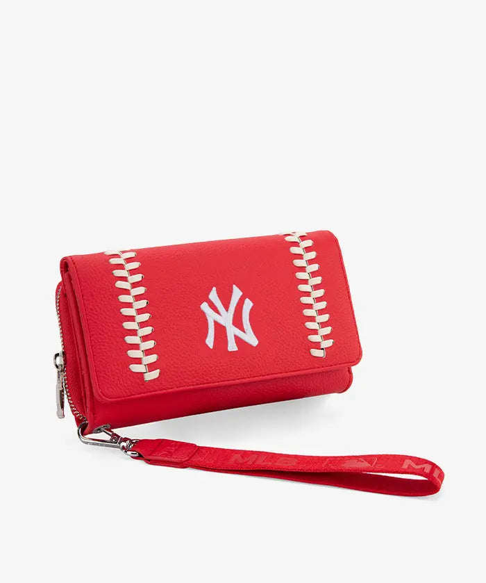 MLB New York Yankees Wristlet Wallet
