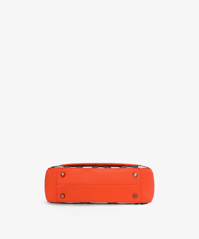 MLB San Francisco Giants Star Field Flap Crossbody
