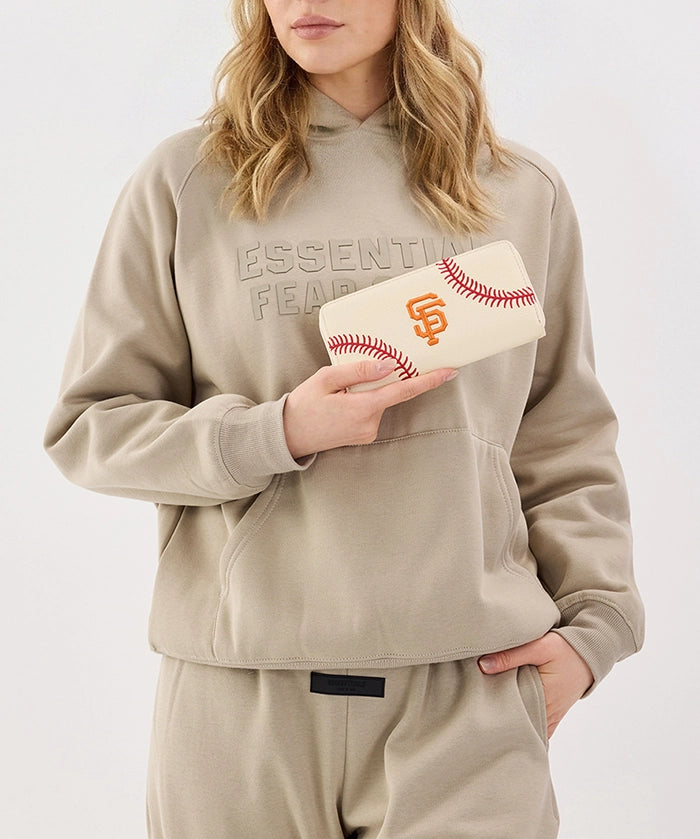 MLB San Francisco Giants Zip Wallet Baseball Stitch Detail