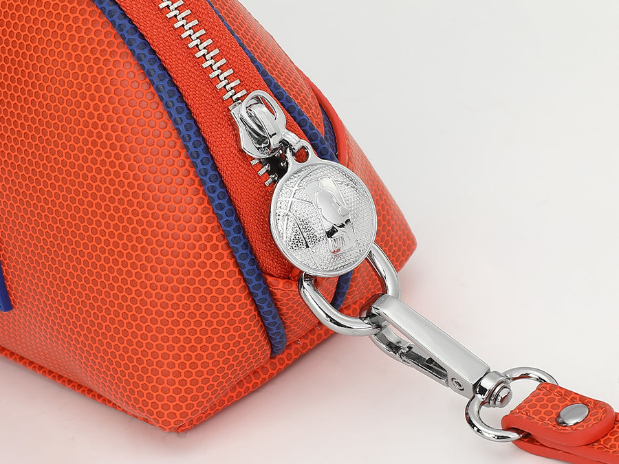 NBA_New_York_Knicks_Basketball_Wristlet_Wallet_5.jpg
