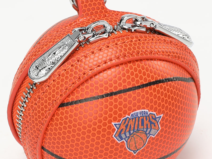 NBA_New_York_Knicks_Mini_Basketball_Keychain_Pouch_2.jpg