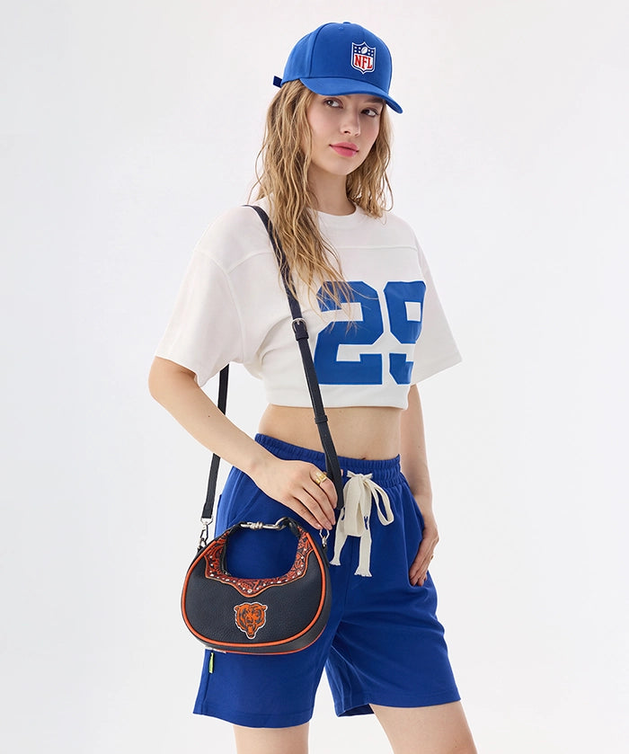 NFLChicagoBearsCrossbodyBag_2_745b83f5-026b-4710-bcf2-8d0243dcb4d5.webp